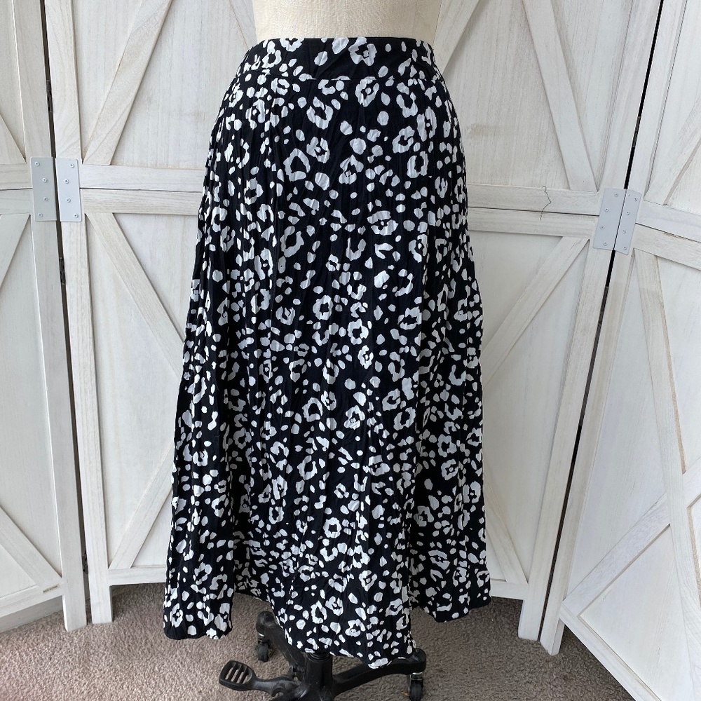 leopard print skirt